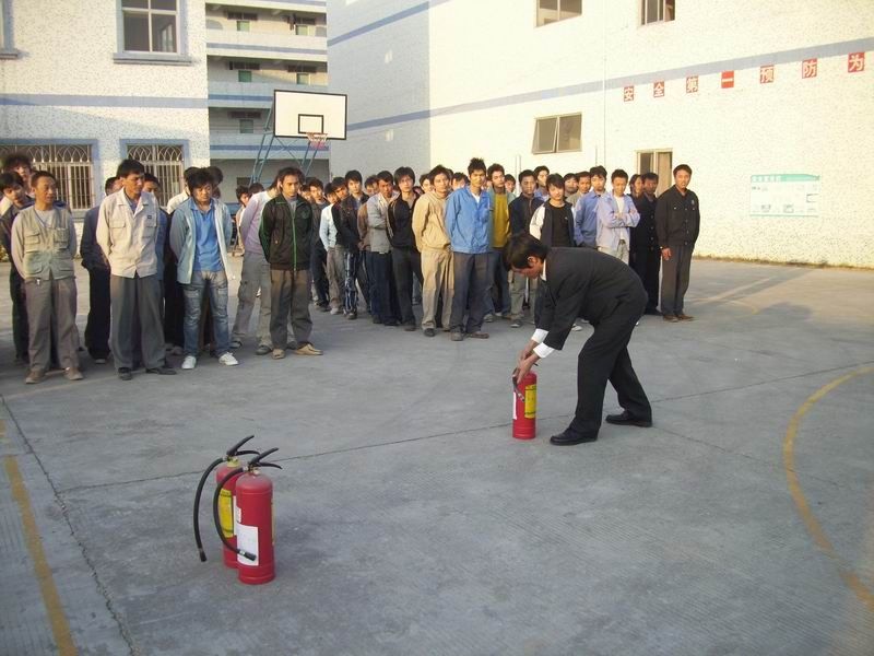 2008年深圳企业消防演练